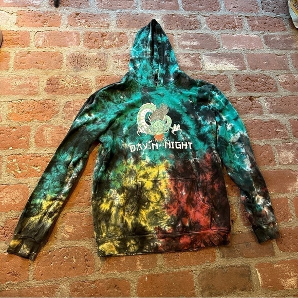 Day N Night 2017 Festival Tie Dye Hoodie size medium Lamar/Travis/Chance - Picture 1 of 16